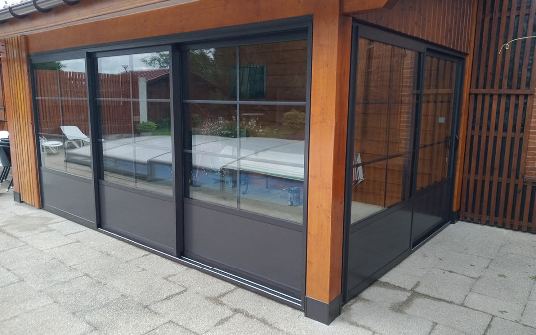 Fermeture de terrasse en aluminium