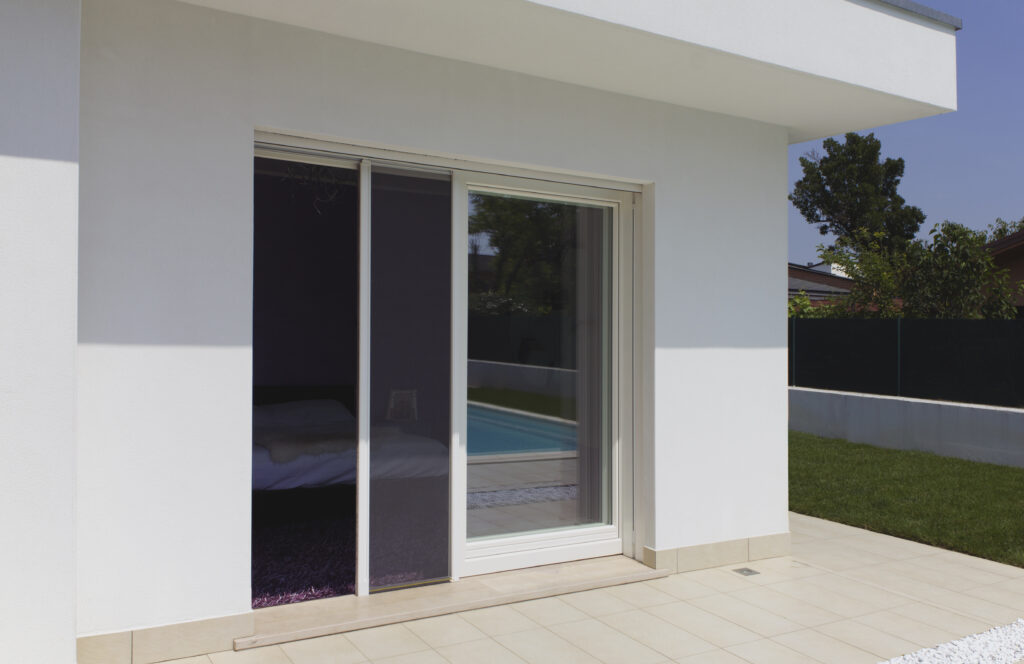 vente et pose de moustiquaire latérale sur mesure à Hagetmau