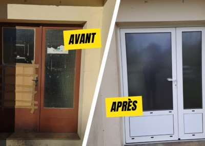 Remplacement d'une ancienne porte d'entrée en bois par une nouvelle porte d'entrée en aluminium Blanc